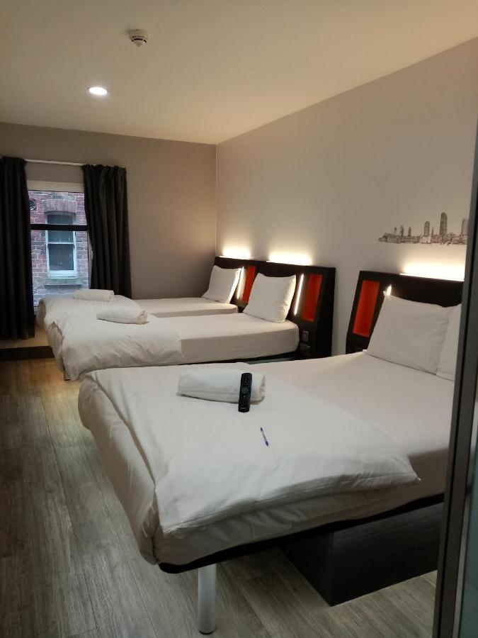 easyHotel Leeds Leeds  Buitenkant foto