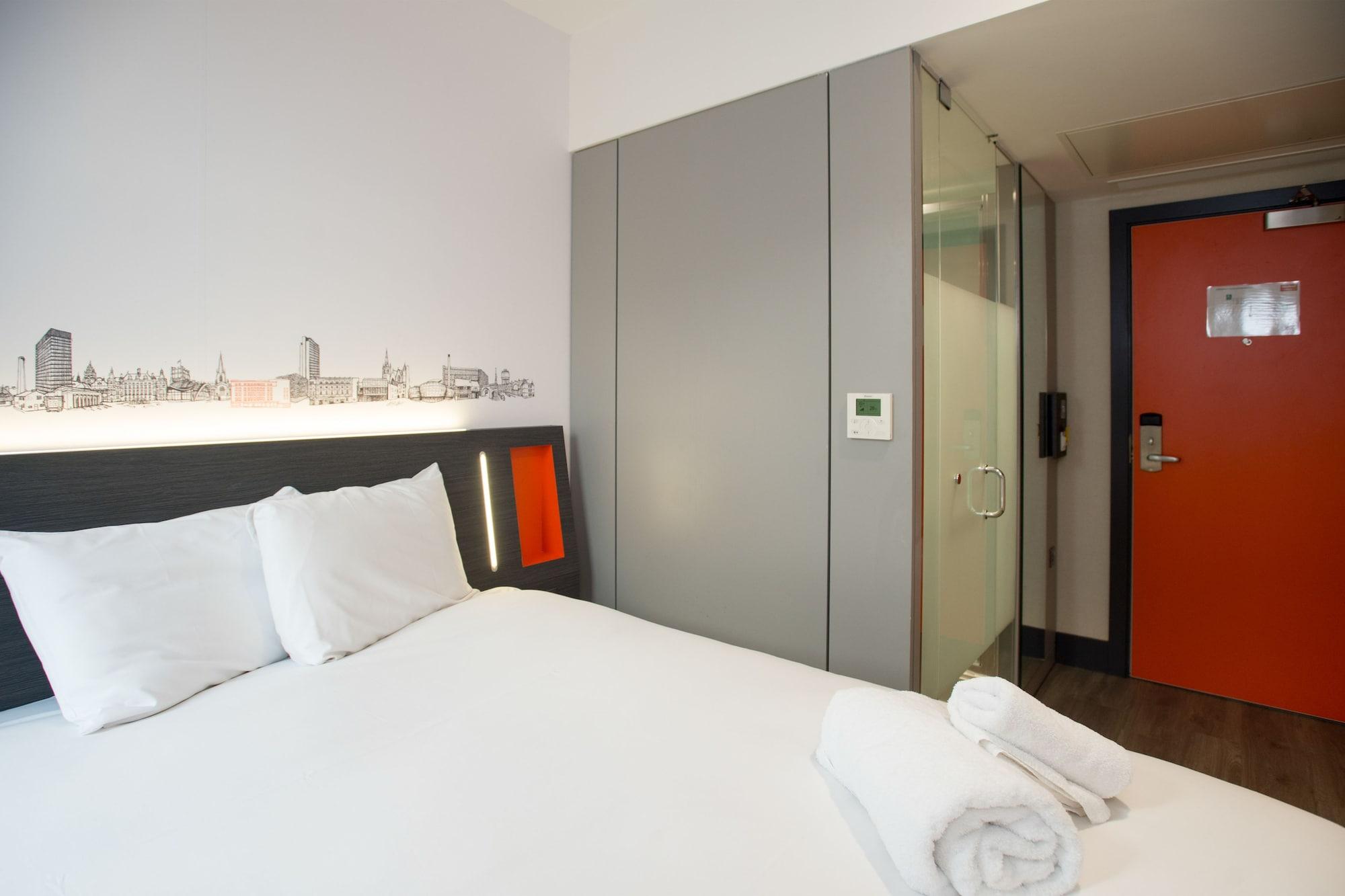 easyHotel Leeds Buitenkant foto