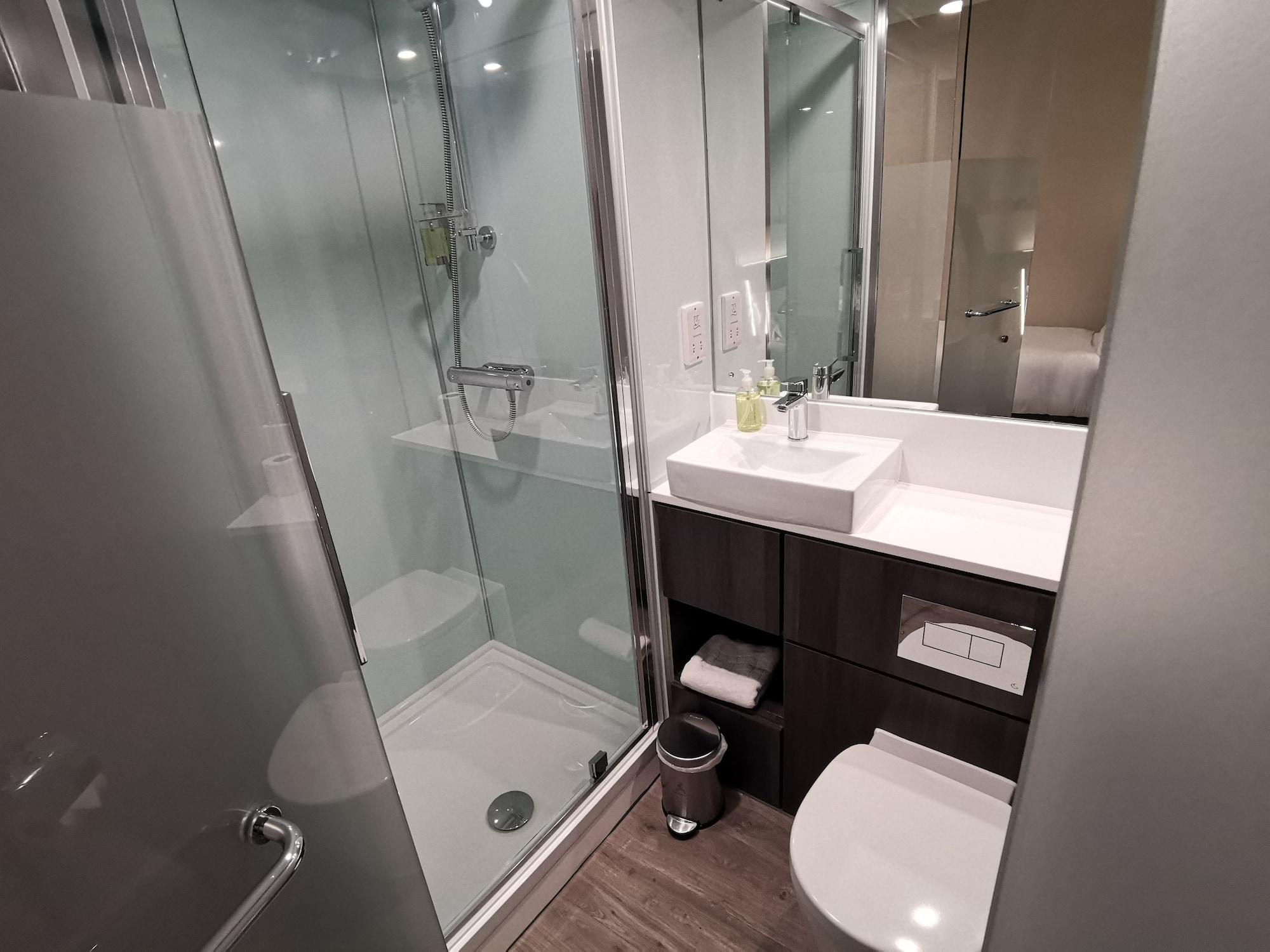 easyHotel Leeds Leeds  Buitenkant foto