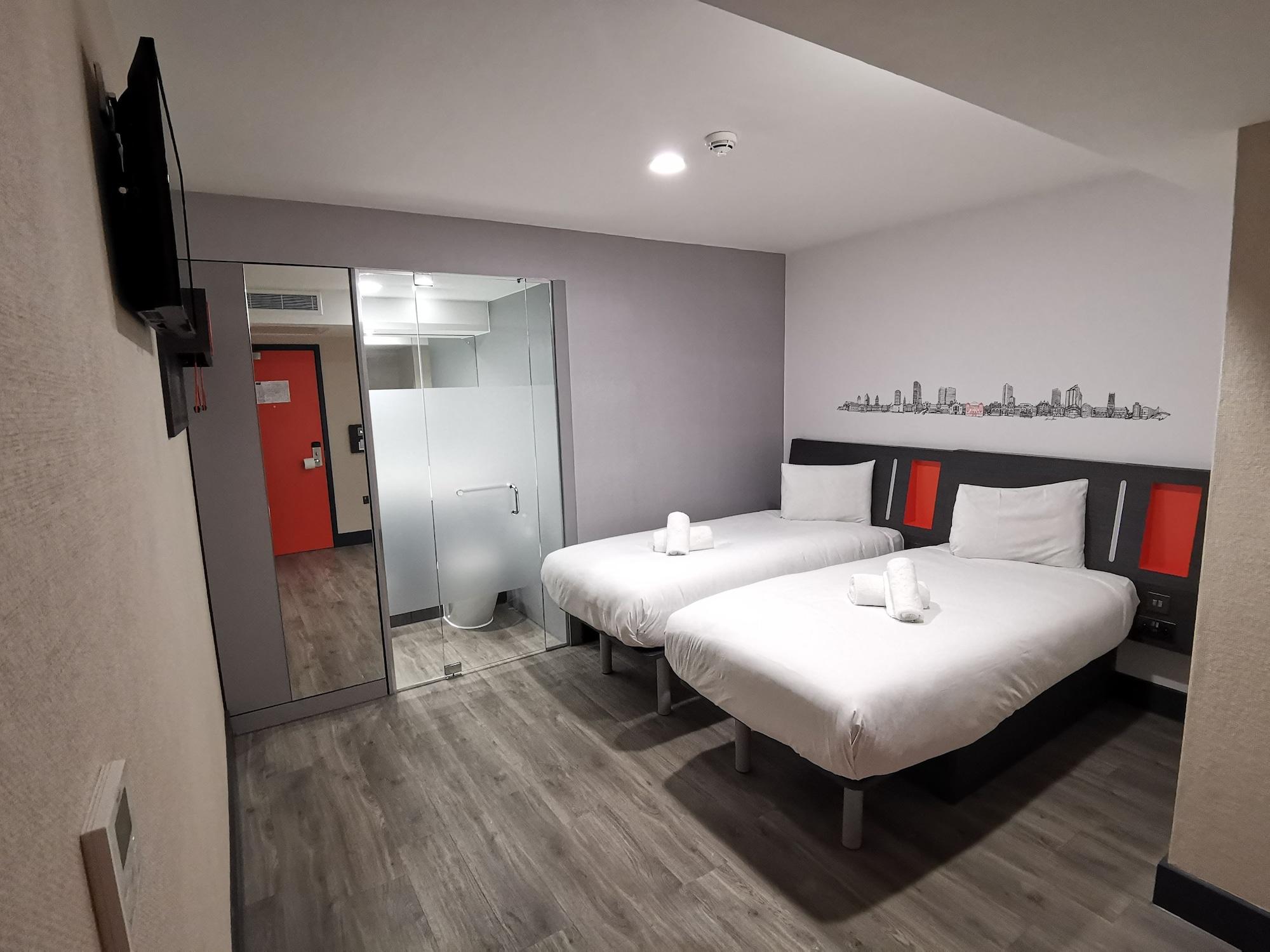 easyHotel Leeds Leeds  Buitenkant foto