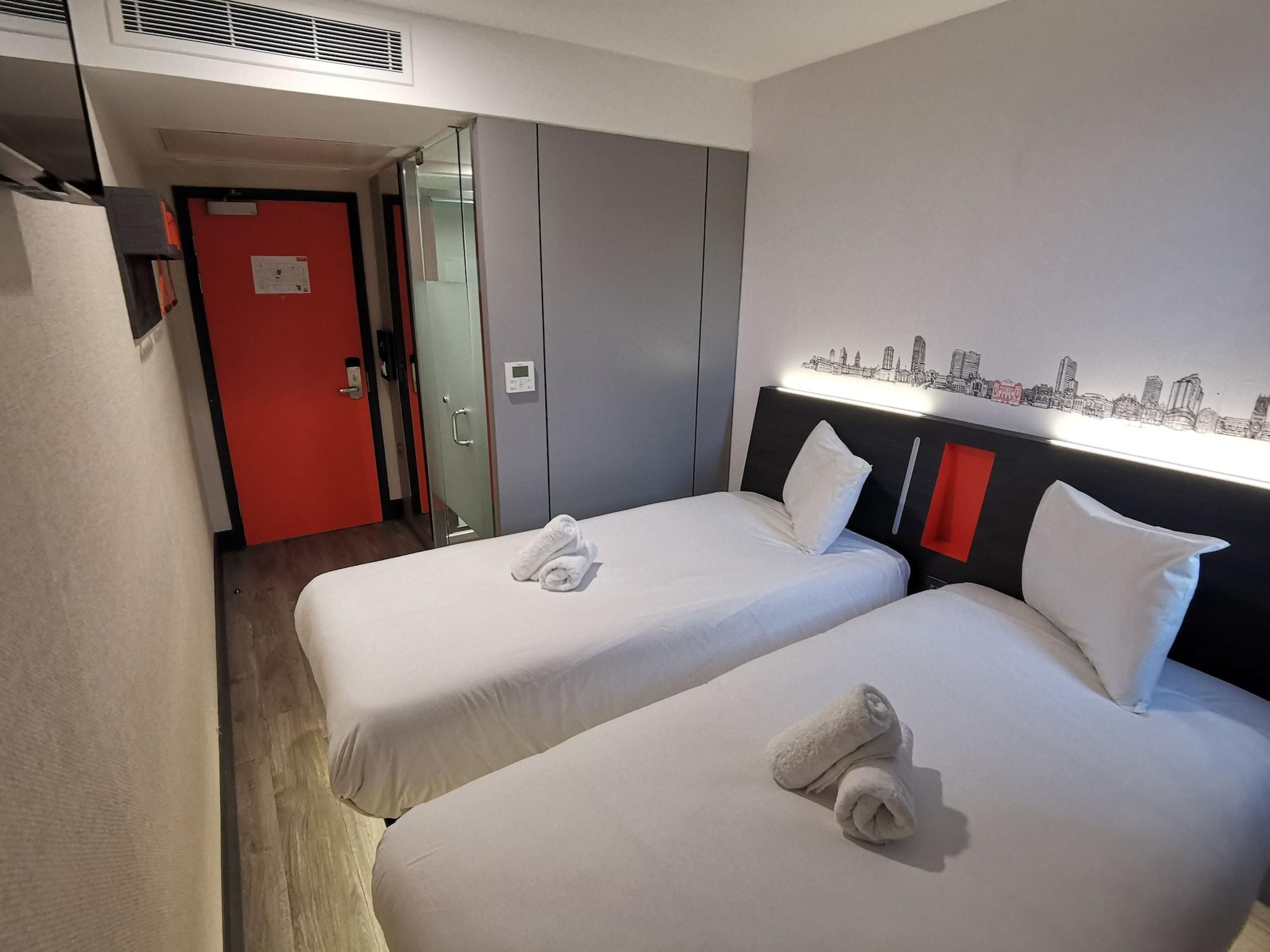 easyHotel Leeds Leeds  Buitenkant foto
